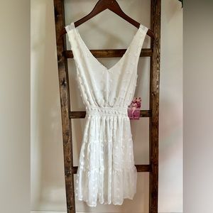 Emerald Sundae Feminine White Dress, Size Medium